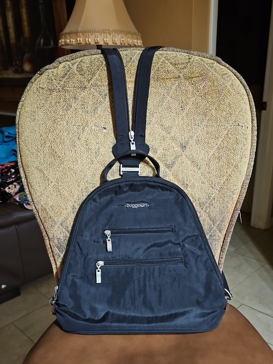 Baggallini Handbags - Baggallini Black Nylon Convertible Sling Backpack Bag Purse RFID School Travel